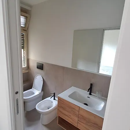 Bertola 49 - Con Bagno In Centro Storico Porta Susa * Turín