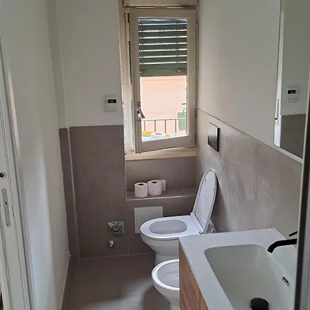 Bertola 49 - Con Bagno In Centro Storico Porta Susa * Turín