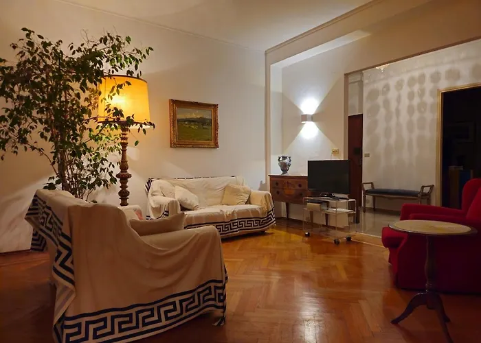Bertola 49 - Centro Storico Porta Susa Apartment *